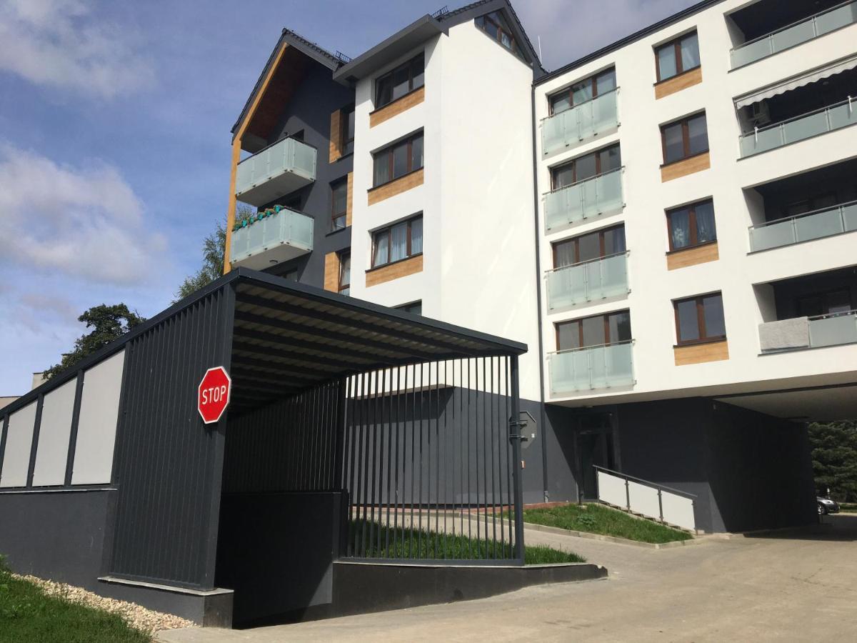 Apartament Marine Holiday Elblag - Winda -Parking W Hali Garazowej -Gratis -Business Stays Екстериор снимка