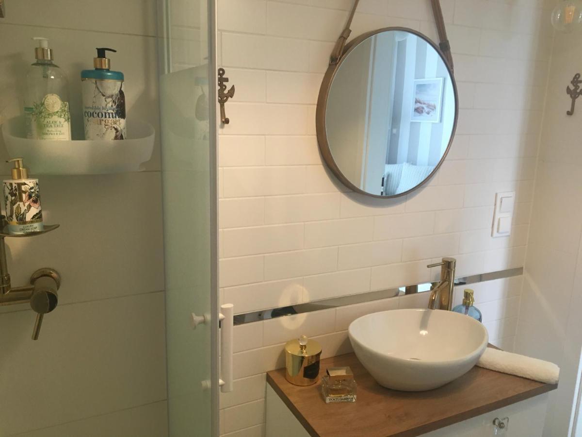 Apartament Marine Holiday Elblag - Winda -Parking W Hali Garazowej -Gratis -Business Stays Екстериор снимка